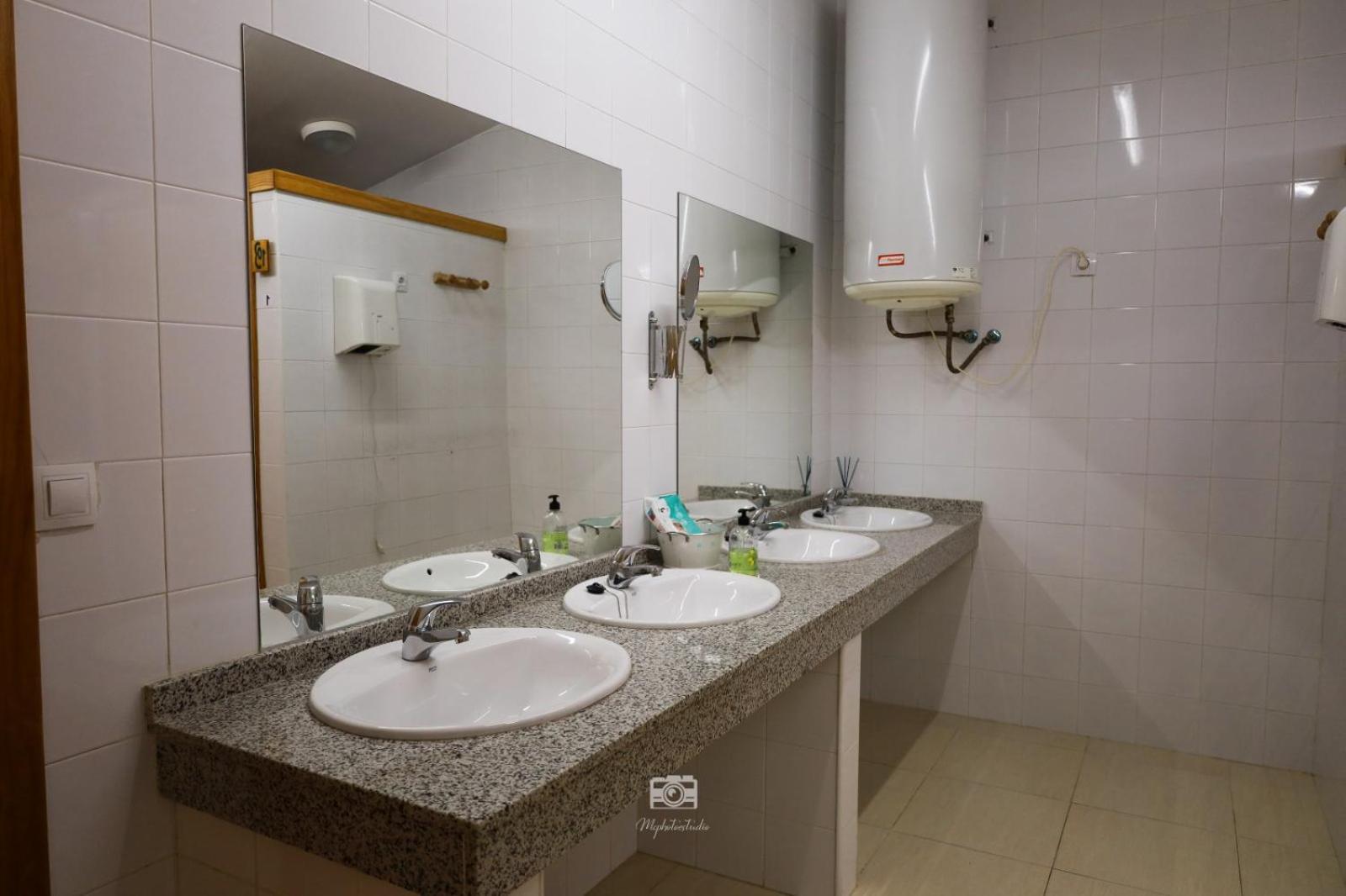 Hospedium Dlj Hostal Ben Nassar Arjona Екстер'єр фото