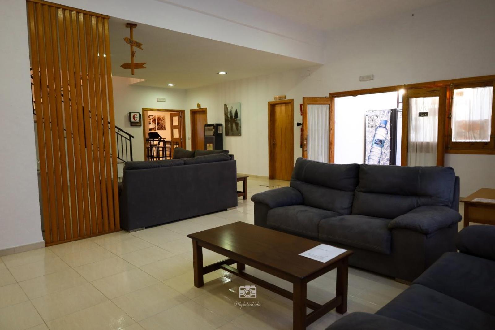 Hospedium Dlj Hostal Ben Nassar Arjona Екстер'єр фото